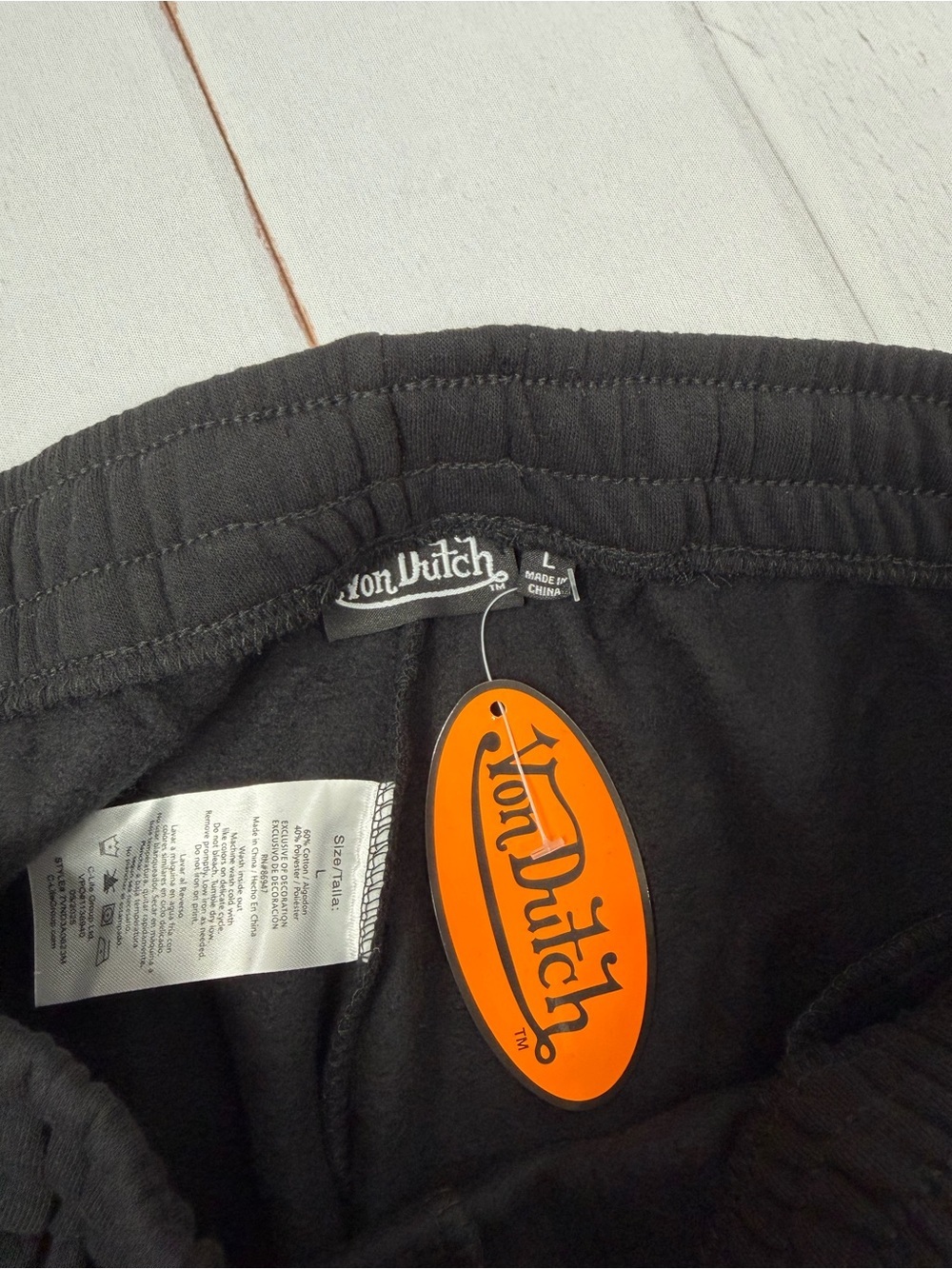 NWT Von Dutch Rhinestone Logo Black Jogger Sweatpants Size Large - Picture 4 of 5